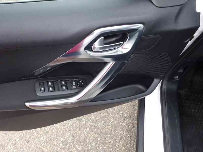 Peugeot 2008 1.6 HDI r.v.2015 (88 kw) servisní knížka  - foto 6