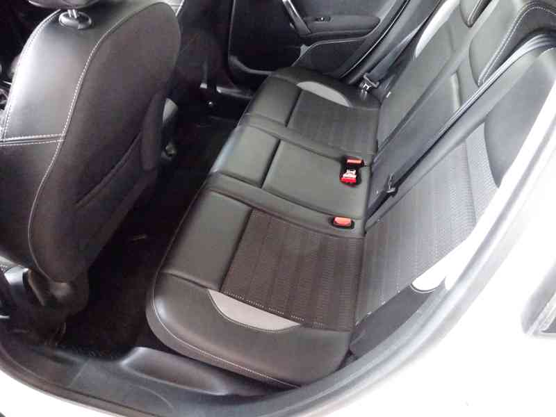 Peugeot 2008 1.6 HDI r.v.2015 (88 kw) servisní knížka  - foto 14