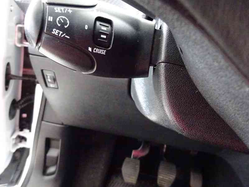 Peugeot 2008 1.6 HDI r.v.2015 (88 kw) servisní knížka  - foto 12