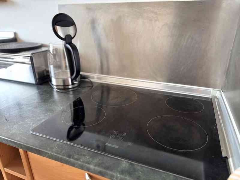 PODNÁJEM CIHLOVÉHO BYTU 1+KK S VÝHLEDEM BRNO – ŽEBĚTÍN - foto 5