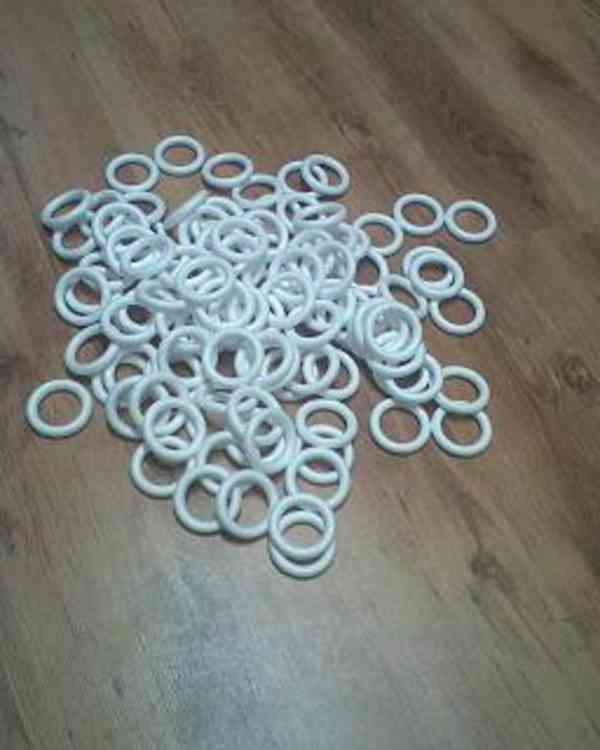 Polystyrenové kroužky průměr7 cm - 100 ks.