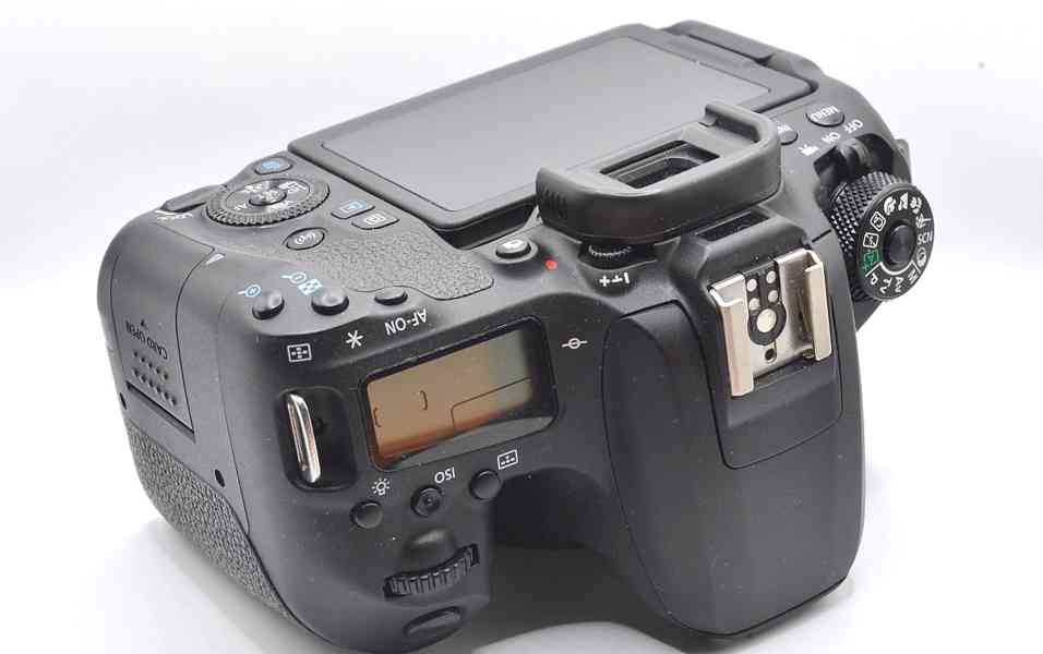 Canon EOS 77D *CMOS  Full HDV 60p*Wi-Fi*64000 Exp. - foto 6