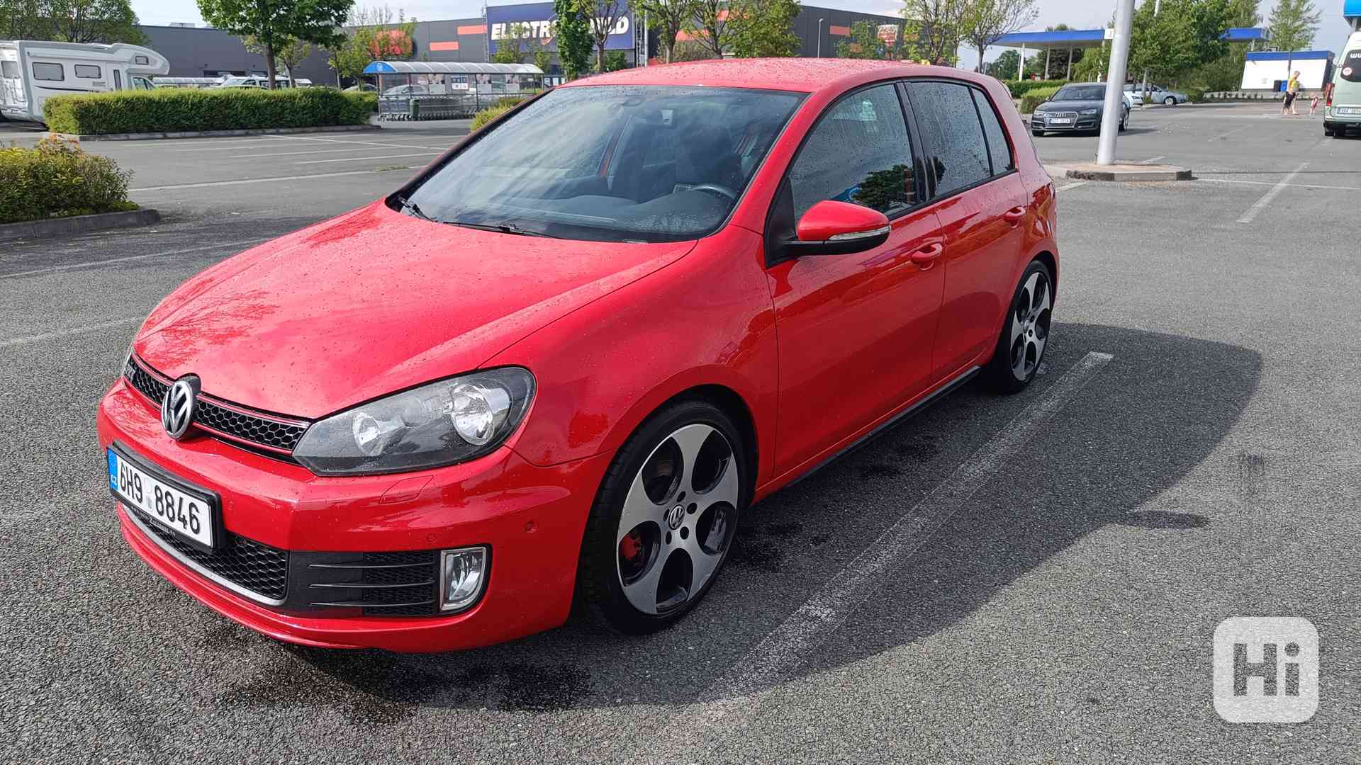 VW Golf GTI - foto 1