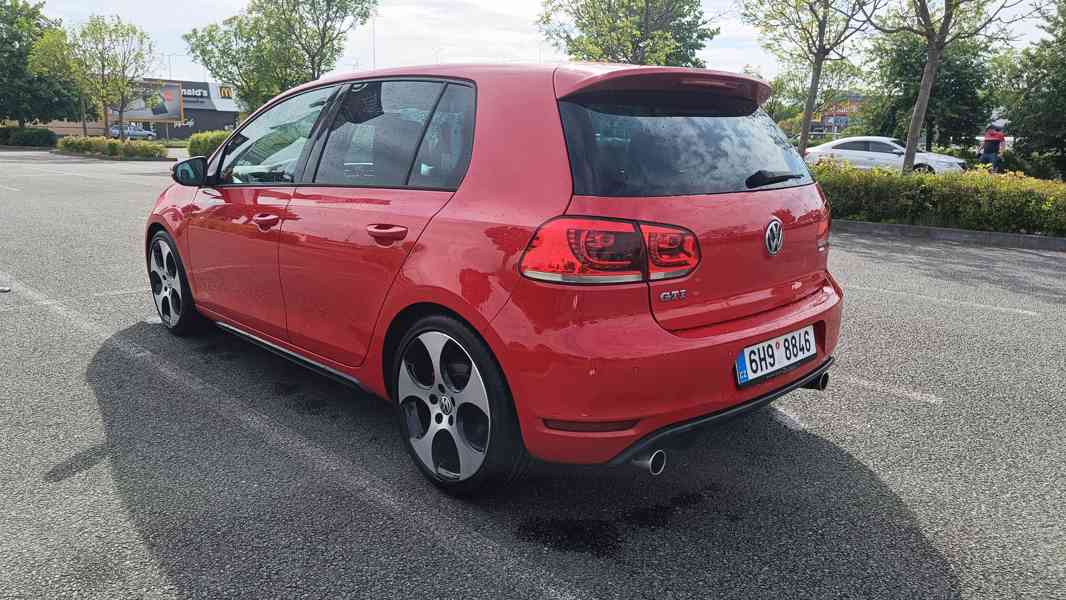 VW Golf GTI - foto 6