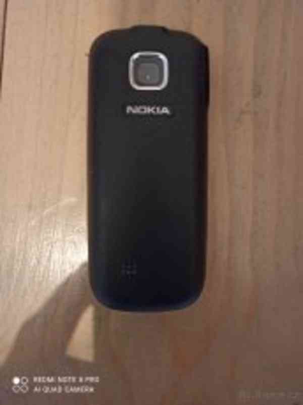 Mobilní telefon Nokia - foto 4
