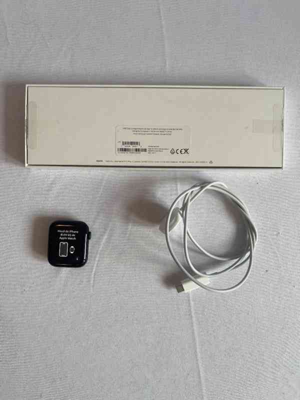 Apple Watch SE 2. generace (GPS) Aluminium 44 mm v proved... - foto 2