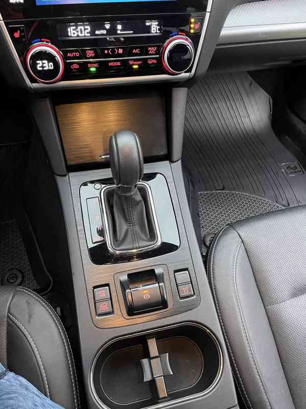 Prodám Subaru Outback 2.5 r.v. 2020 zaruka - foto 12