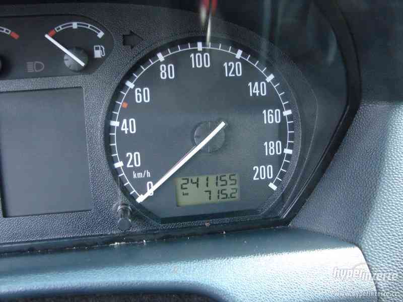 Škoda Fabia 1.2i (r.v.-2003,serviska,koup.v čr) - foto 7
