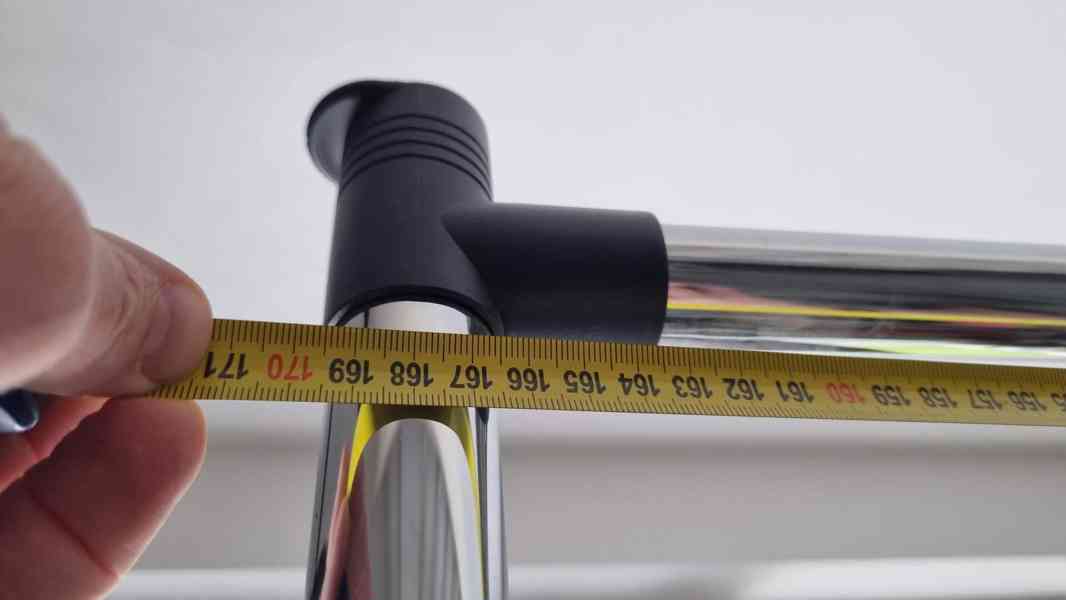 Věšák na oblečení - foto 6