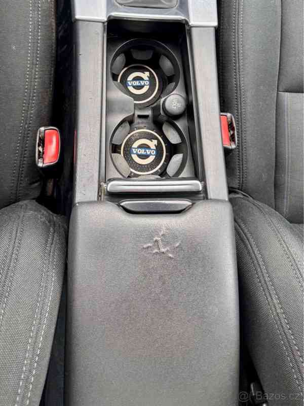 Volvo S60 1,6 (2011) - foto 10