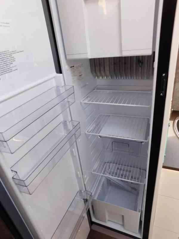 Zapůjčíme Vám NOVÝ obytný vůz na Vaši dovolenou...  - foto 9