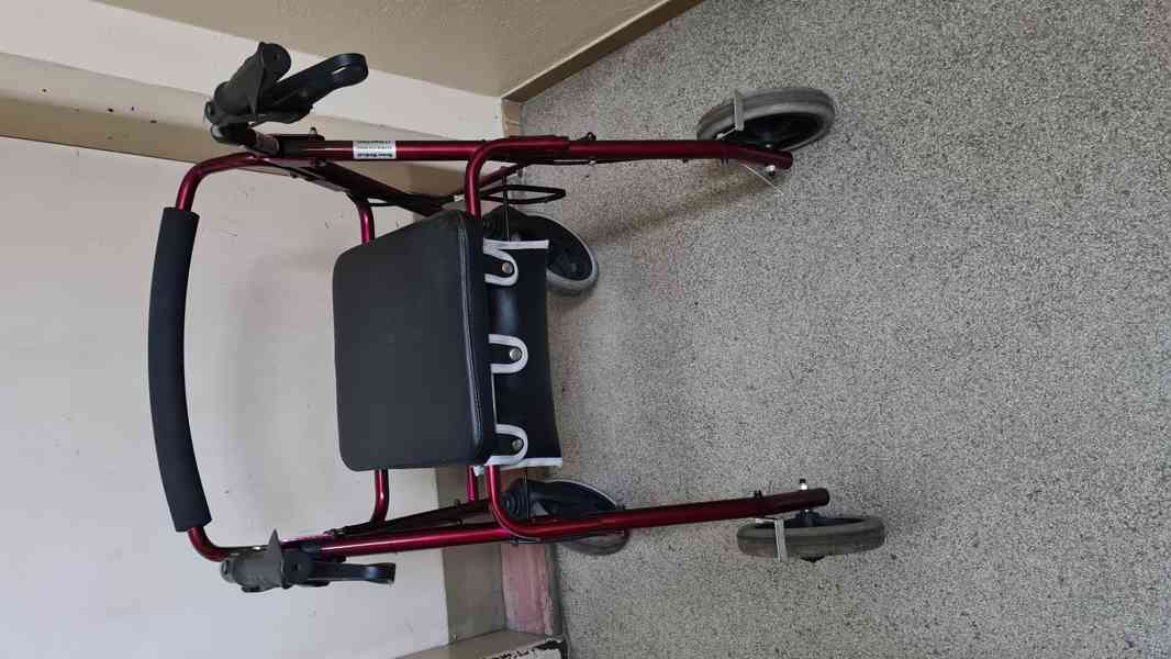 Chodítko s kolečky zn. Roma Medical - foto 4