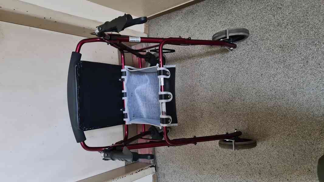 Chodítko s kolečky zn. Roma Medical - foto 3