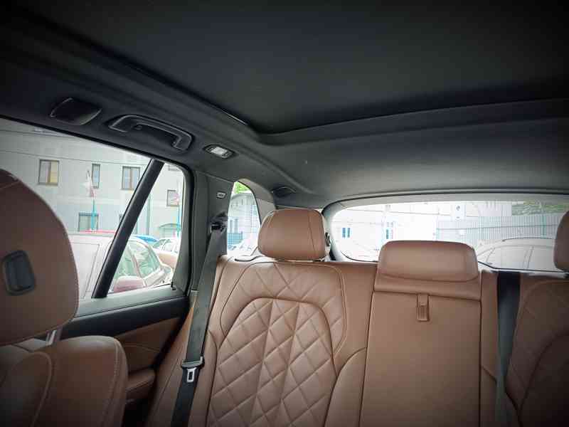 BMW X5 3,0d xDrive Sport Individual DPH  - foto 22