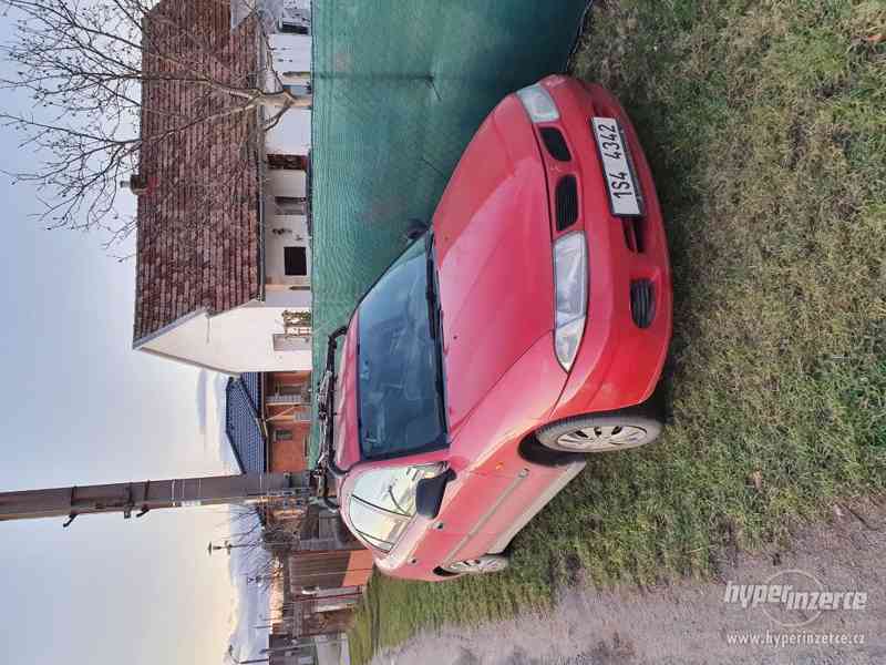 Mitsubishi Carisma 1.6 GLX 66kW - foto 2