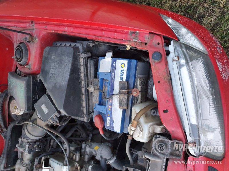 Mitsubishi Carisma 1.6 GLX 66kW - foto 3