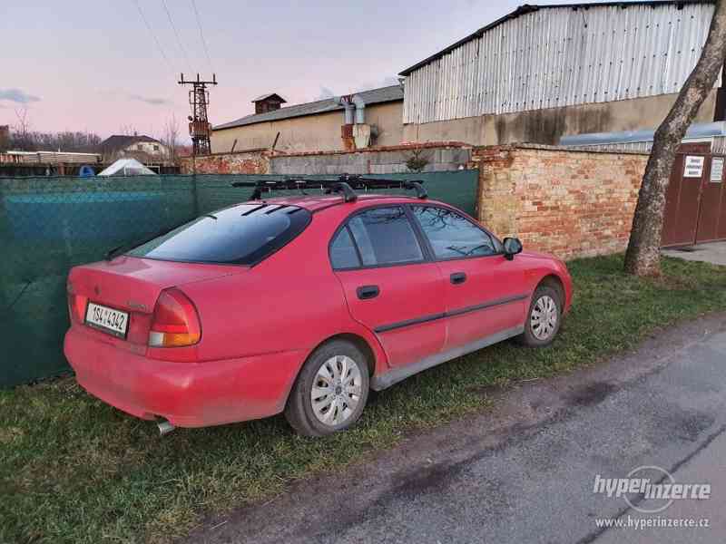 Mitsubishi Carisma 1.6 GLX 66kW - foto 8