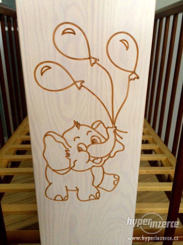 Dřevěná dětská postýlka TOMI slon - foto 4