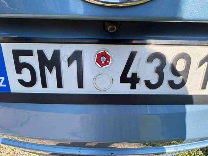 Hyundai i30 1,6   rok výroby 2012 - foto 13