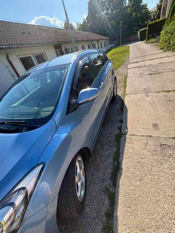 Hyundai i30 1,6   rok výroby 2012 - foto 9