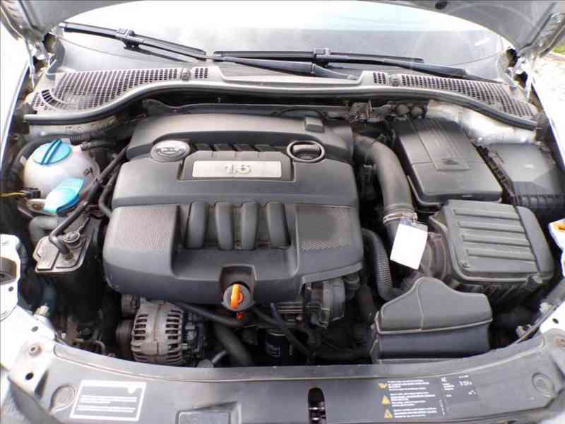 Škoda Octavia 1,6 MPI KLIMA - foto 13