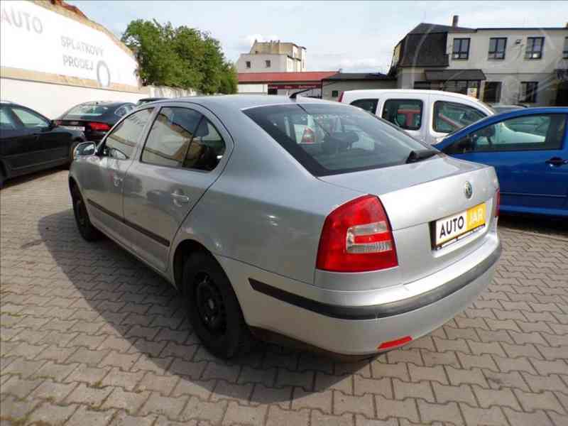 Škoda Octavia 1,6 MPI KLIMA - foto 3