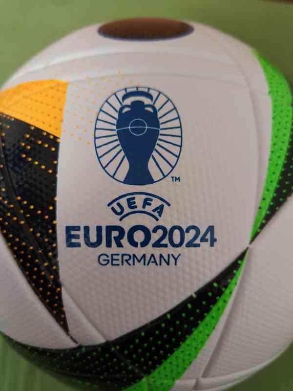 Fotbalový míč Adidas UEFA Euro 2024, Vel. 5 - foto 2