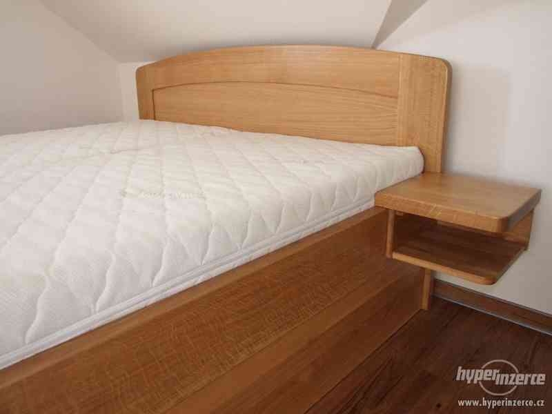 Nová dubová postel s úložným prostorem o síle 4 cm, Odvezu - foto 5