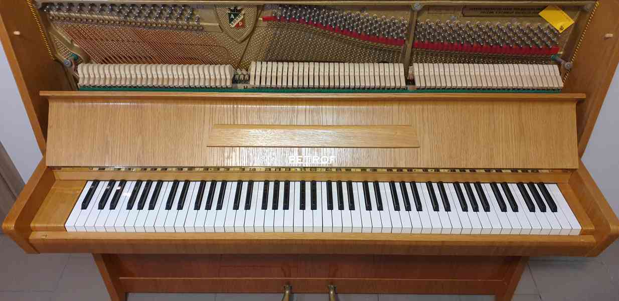 Pianino zn. Petrof model 114-K - foto 4