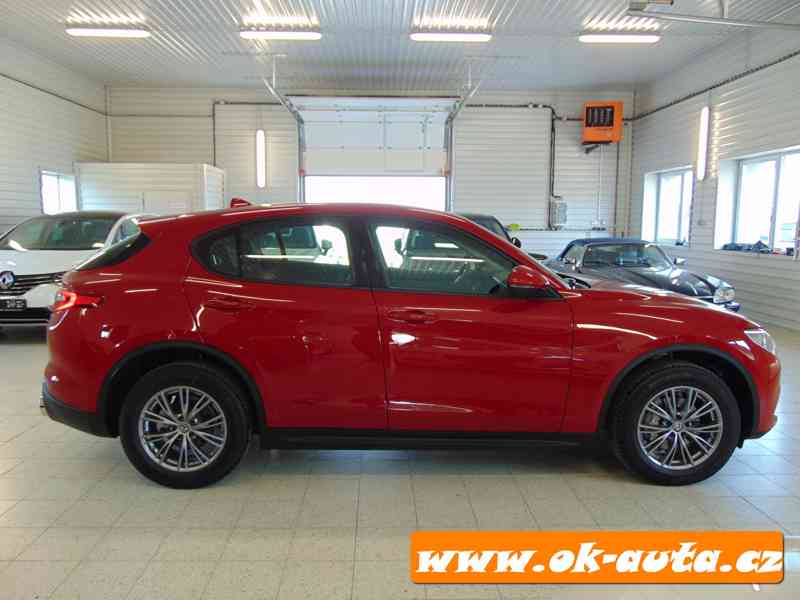 Alfa Romeo Stelvio 2.2 JTD Q4 EXECUTIVE 154 kW-DPH  - foto 5