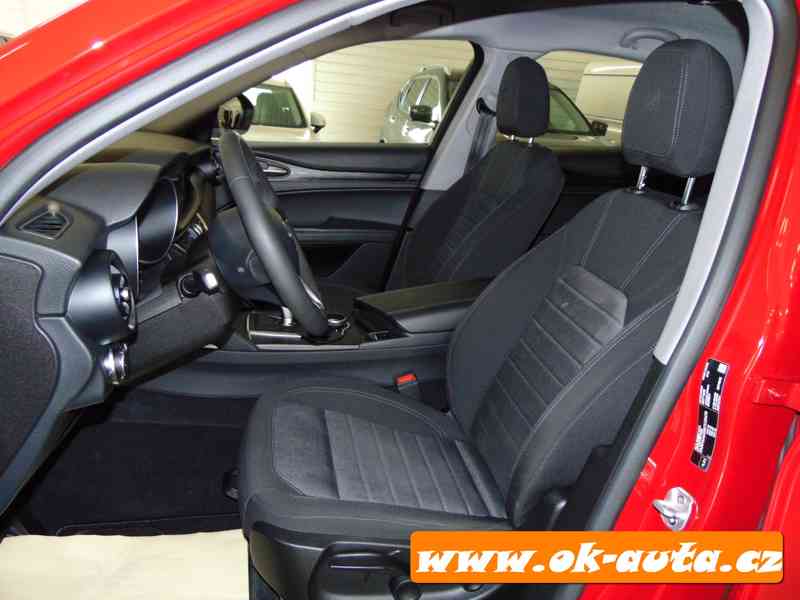 Alfa Romeo Stelvio 2.2 JTD Q4 EXECUTIVE 154 kW-DPH  - foto 7