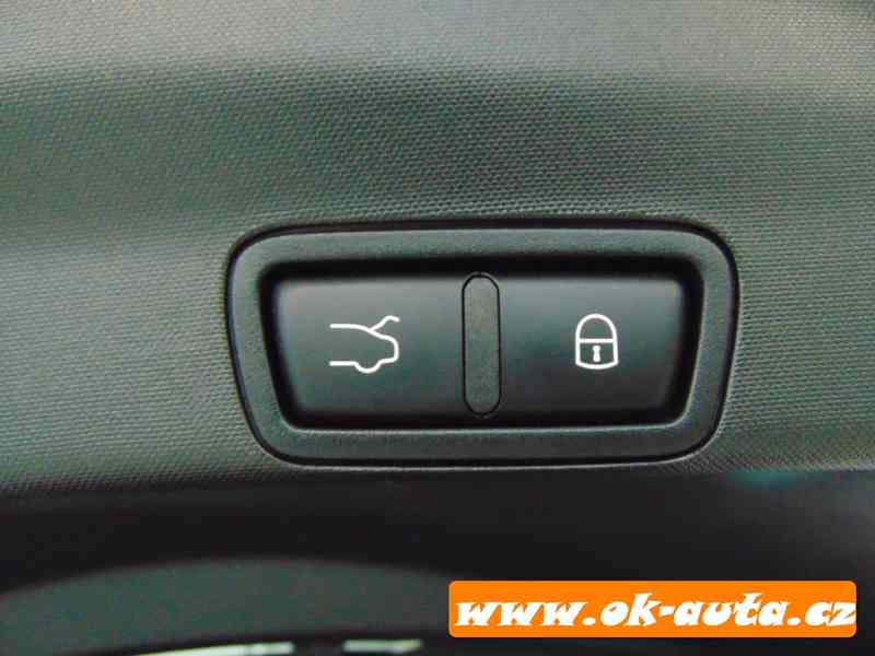Alfa Romeo Stelvio 2.2 JTD Q4 EXECUTIVE 154 kW-DPH  - foto 9
