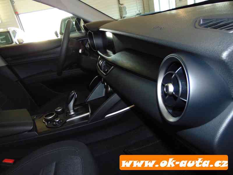 Alfa Romeo Stelvio 2.2 JTD Q4 EXECUTIVE 154 kW-DPH  - foto 12