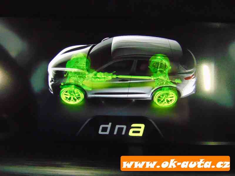 Alfa Romeo Stelvio 2.2 JTD Q4 EXECUTIVE 154 kW-DPH  - foto 19