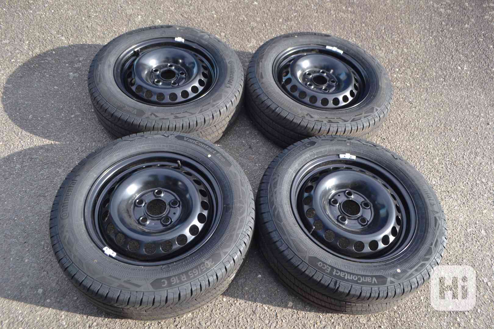 VW T5,T6(6.1) - Sada NOVÝCH letních kol 205/65R16C - foto 1