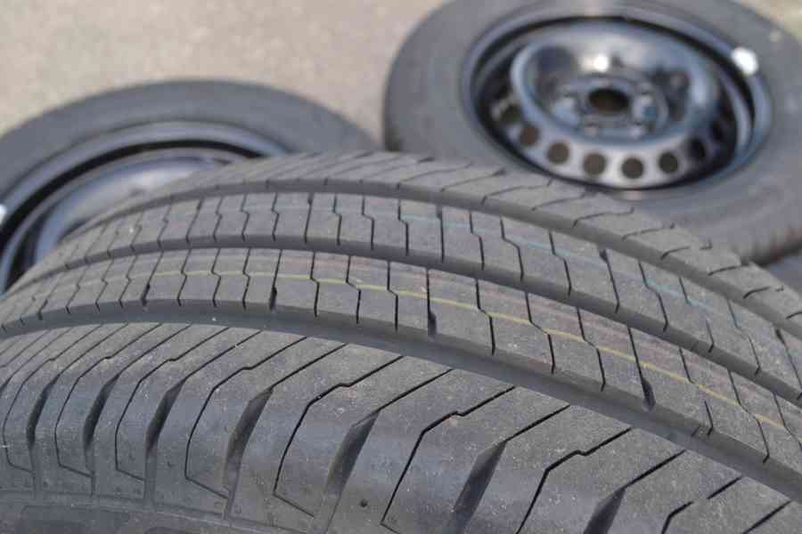 VW T5,T6(6.1) - Sada NOVÝCH letních kol 205/65R16C - foto 20