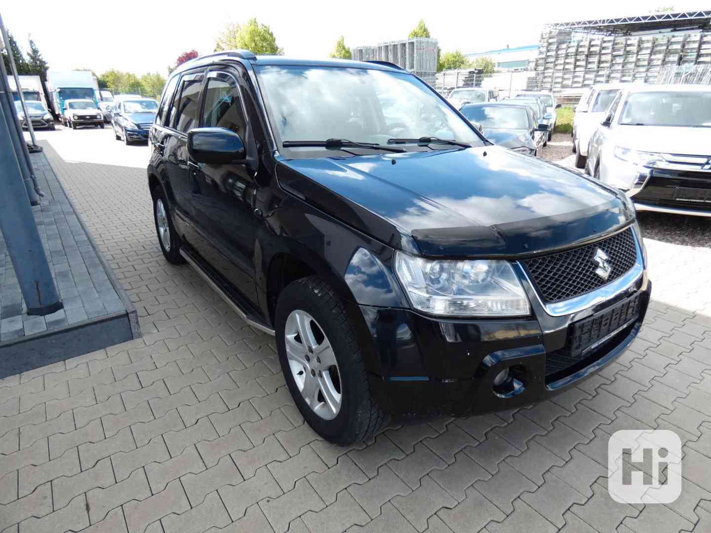 Suzuki Grand Vitara 2,0i benzín 103kw - foto 1