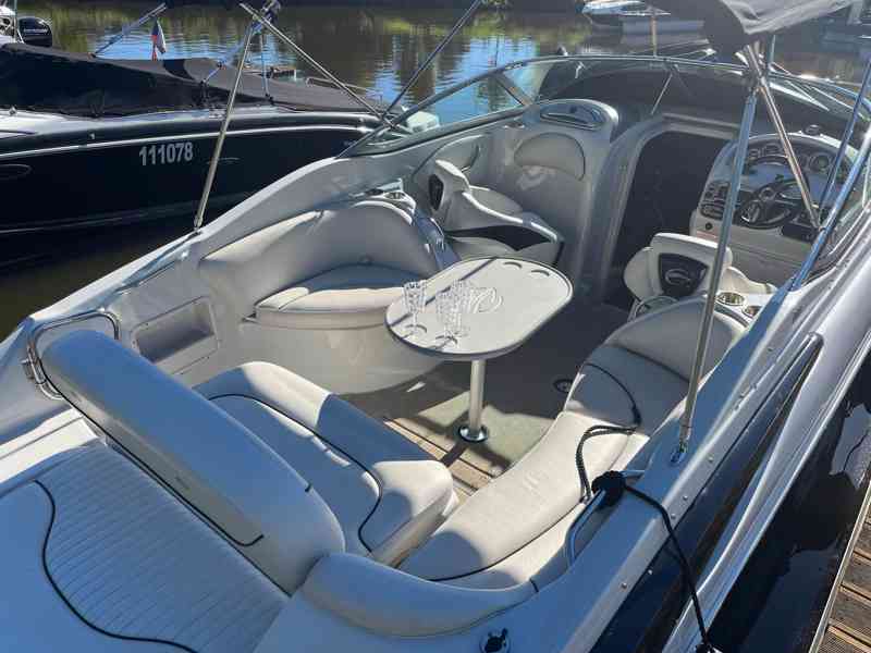 Loď Loď Crownline 275 CCR - foto 6