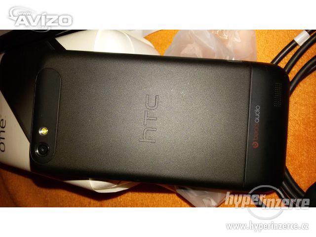HTC ONE V - foto 3