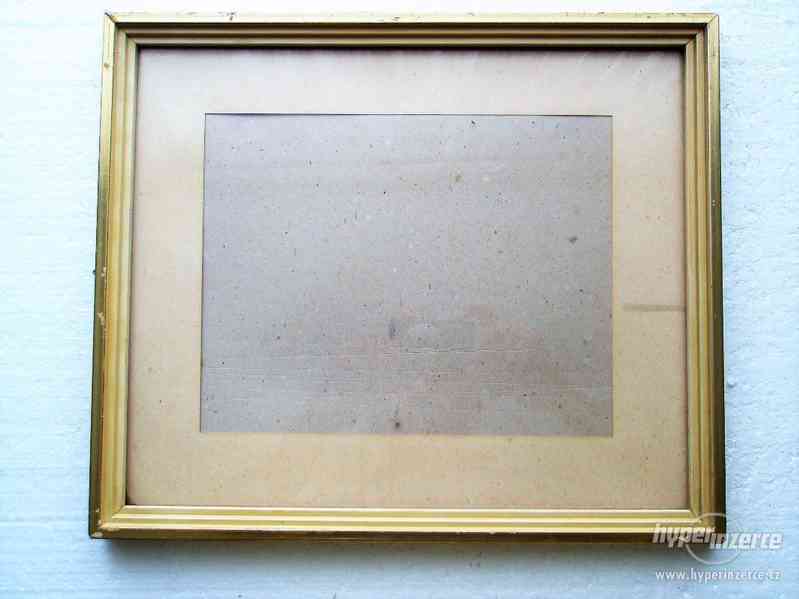 Starožitné různé dřevěné rámy se sklem, - foto 1