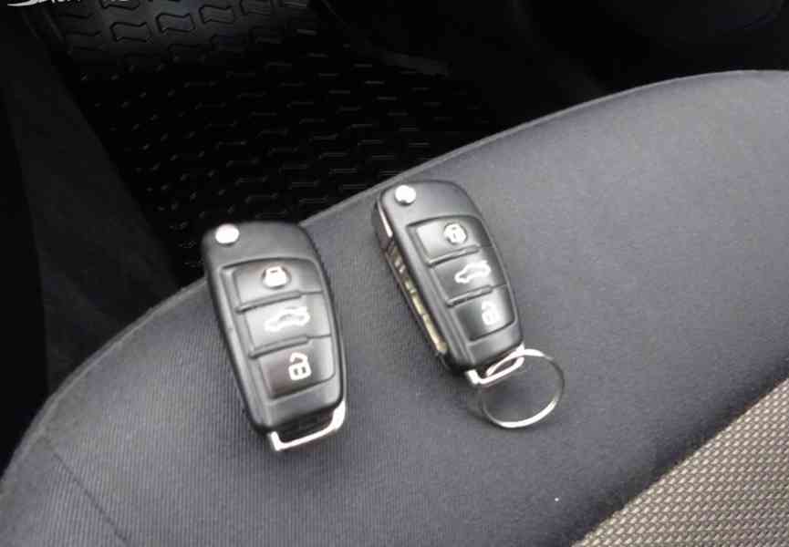 Audi Q3 2.0 TDI r.v.2013 (103 kw) Koupeno v ČR - foto 19