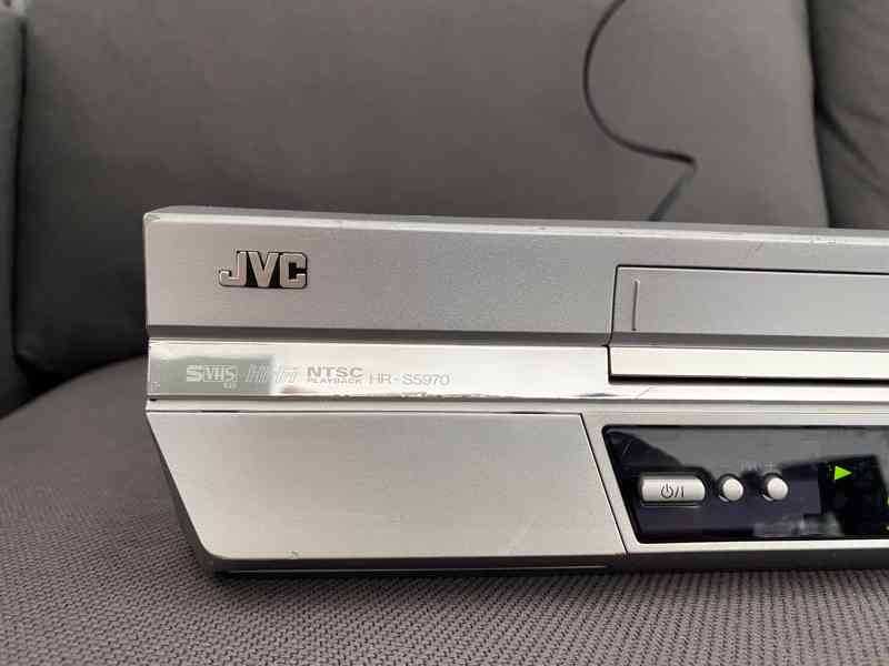 S-VHS-ET videorekordér JVC HR-S5970 s video stabilizátorem - foto 2
