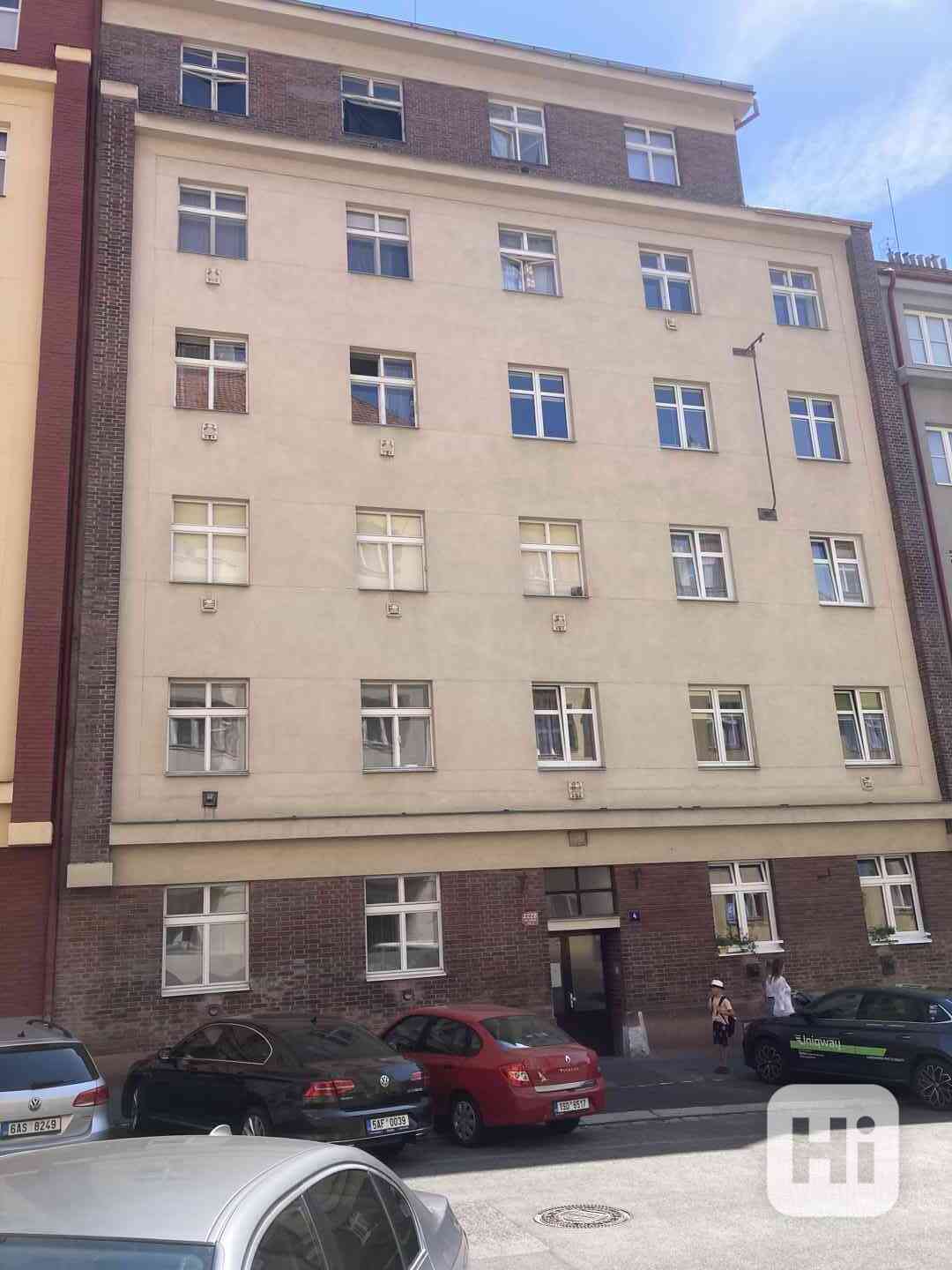 Prodej bytu 1+1(48m2) v ul.Písecká , Praha-Vinohrady - foto 1