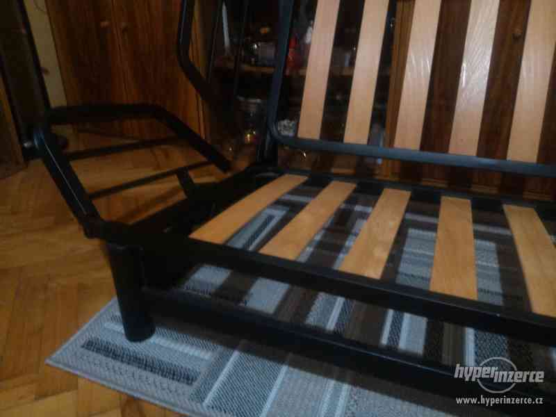 Rozkládací pohovka - Futon - foto 3