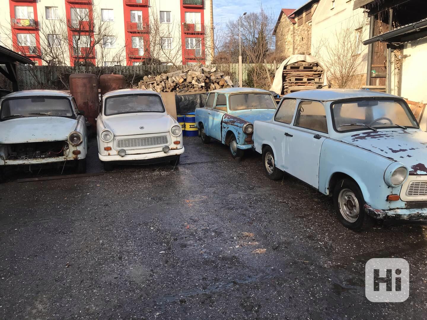 Trabant 4 ks na renovaci - foto 1