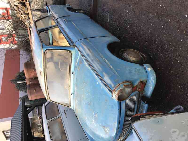 Trabant 4 ks na renovaci - foto 3