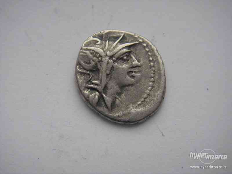 Denár AR, Junius Silanus L. f, římská republika - foto 2
