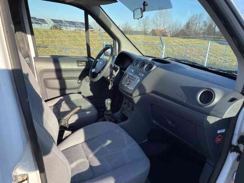 Ford Tourneo pro převoz vozíčkáře - foto 11