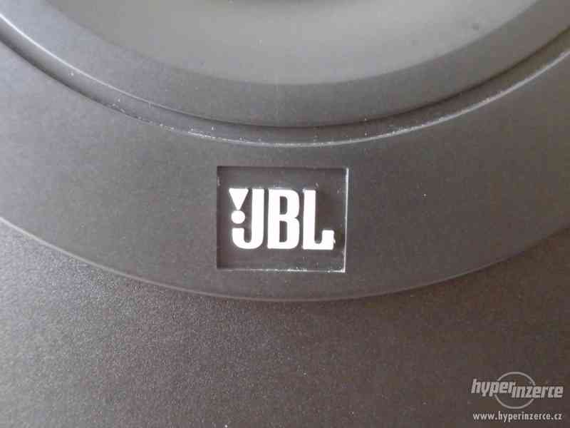 Aktivní subwoofer JBL SUB 135 - foto 4