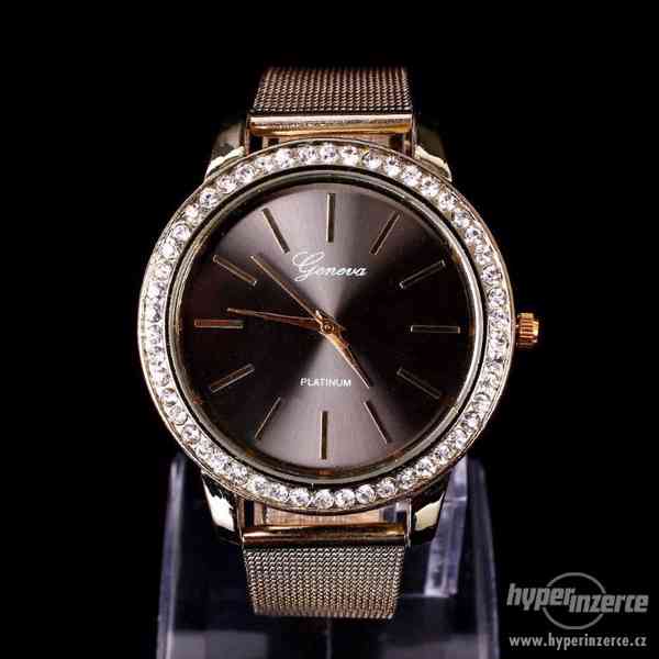 Prodám tyto krásné hodinky Geneva Platinum - foto 3